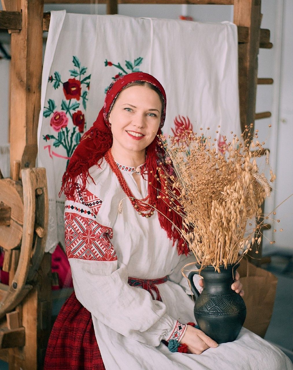 Women in Slavic costumes in Yuncheng
