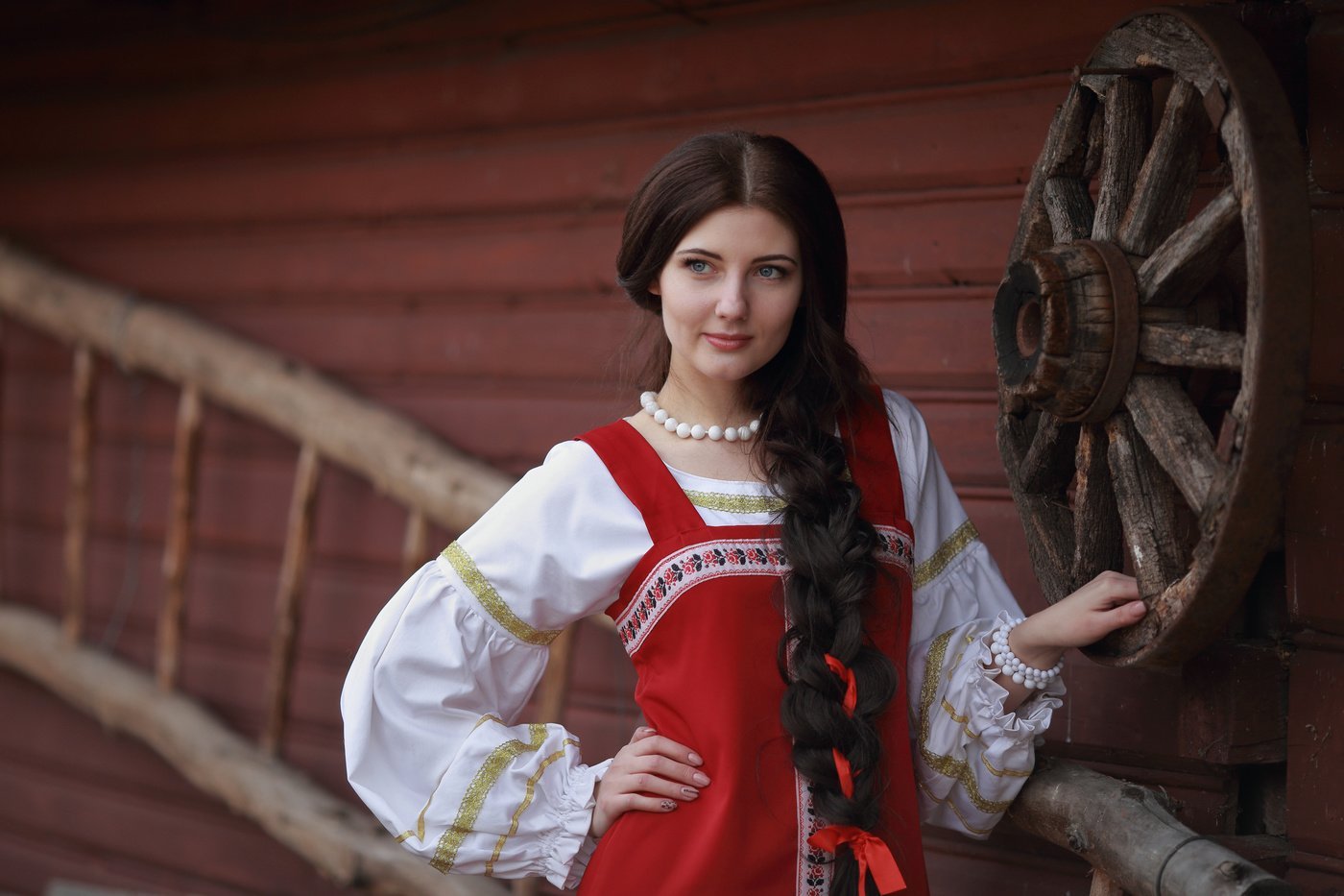 Girls in Slavic costumes in Yuncheng