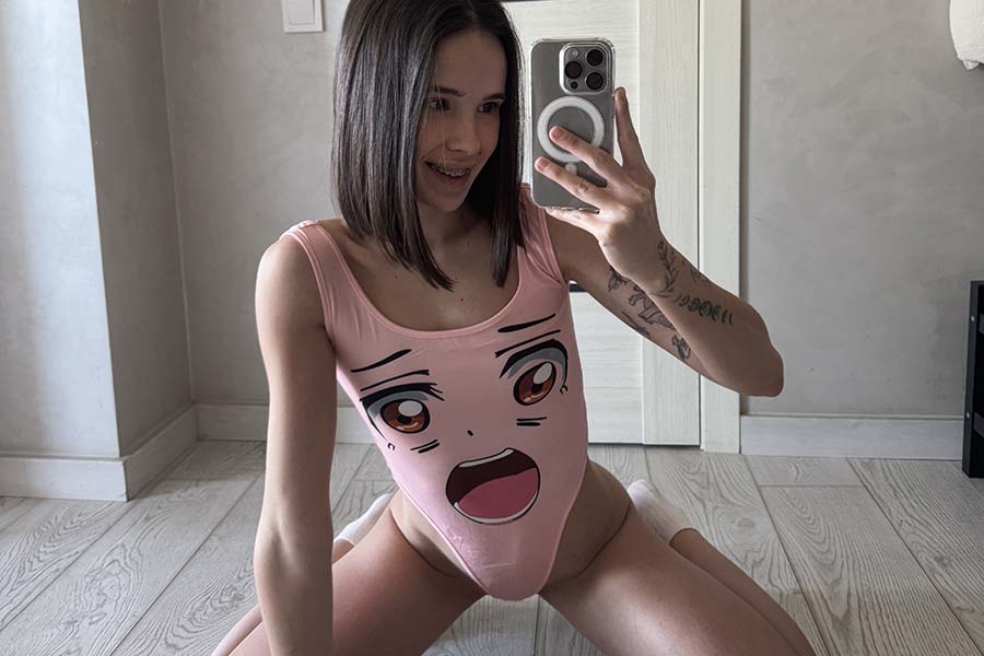 Model Tina in Yuncheng